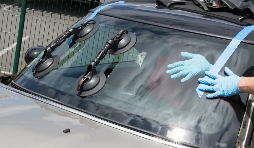 GMC Sierra & Yukon Windshield Replacement in Atlanta