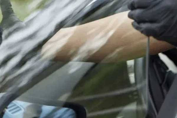 How the Auto Glass Claim Process Works