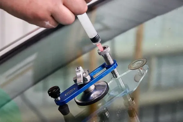 Same day mobile windshield repair and replacement in Atlanta, GA