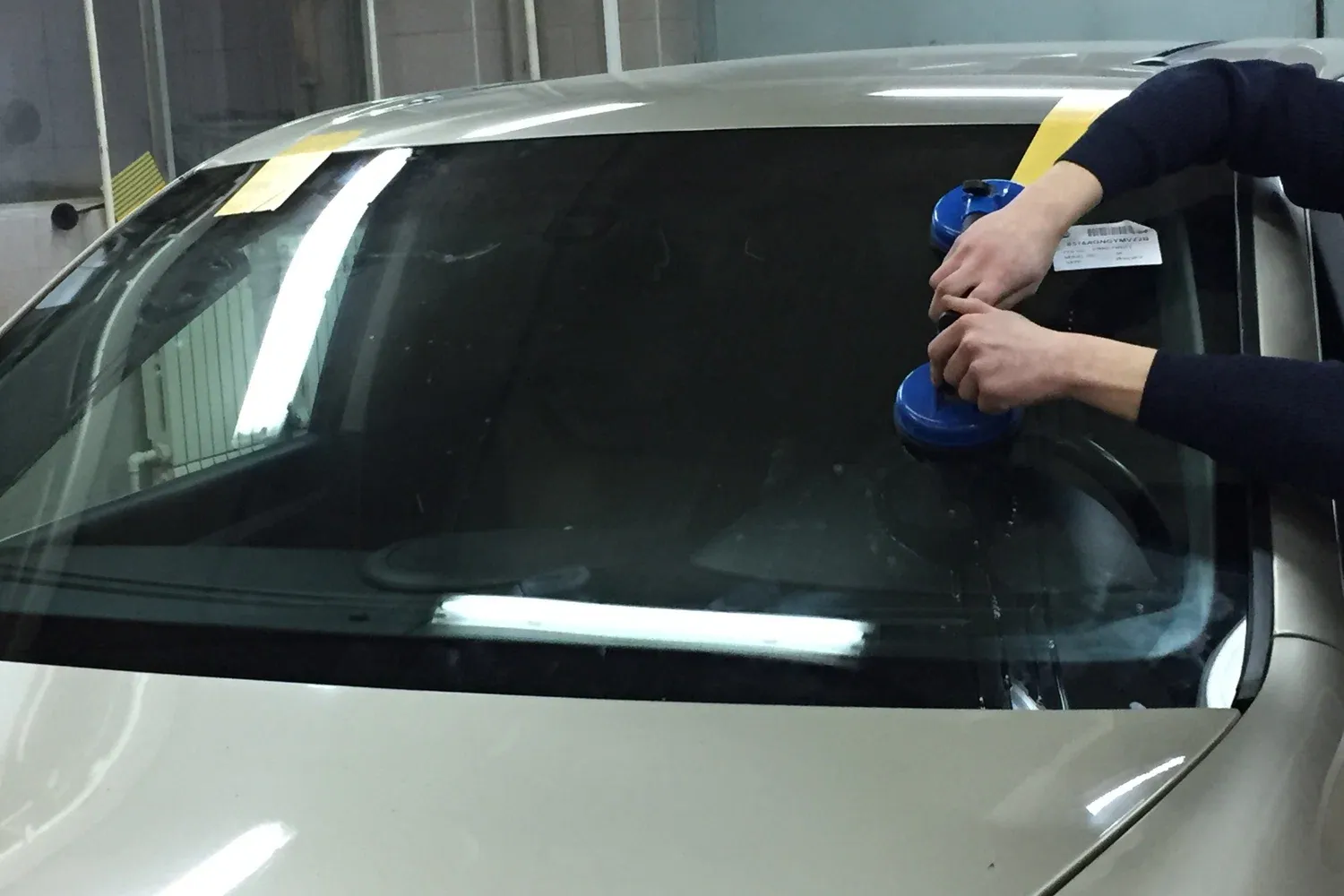 Windshield replacement process