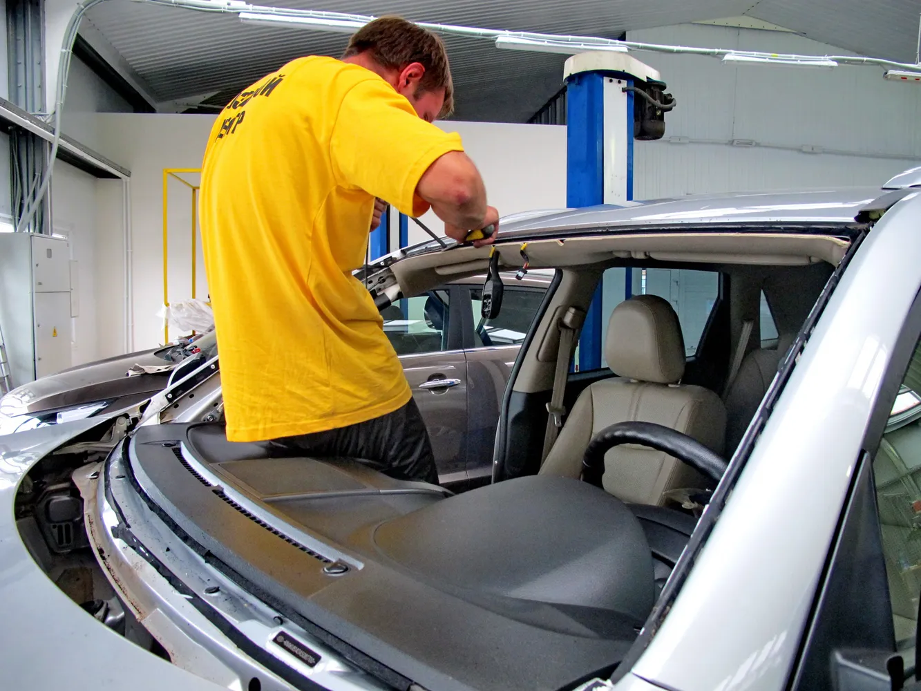 Benefits of Same Day Windshield Replacement