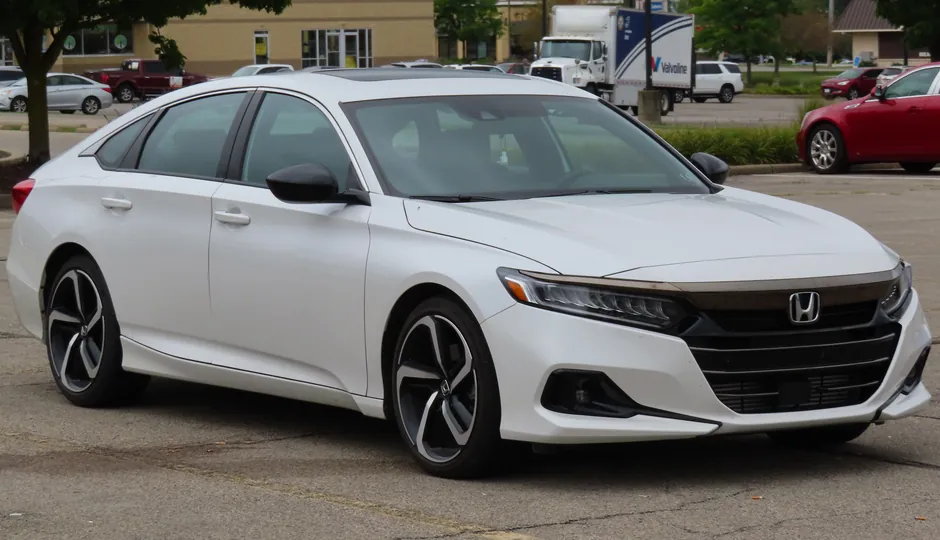 Honda Accord windshield repair & replacement in Atlanta, GA
