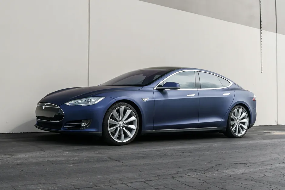 Tesla Model S windshield repair & replacement in Atlanta, GA