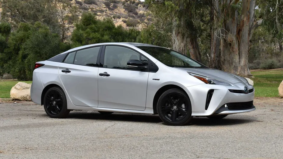 Toyota Prius windshield repair & replacement in Atlanta, GA