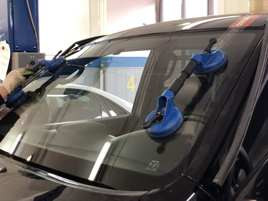 Mobile auto‑glass service across Johns Creek