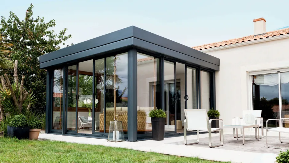 Residential glass repair and installation in Johns Creek, GA