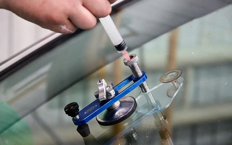 Same day mobile windshield repair and replacement in Atlanta, GA