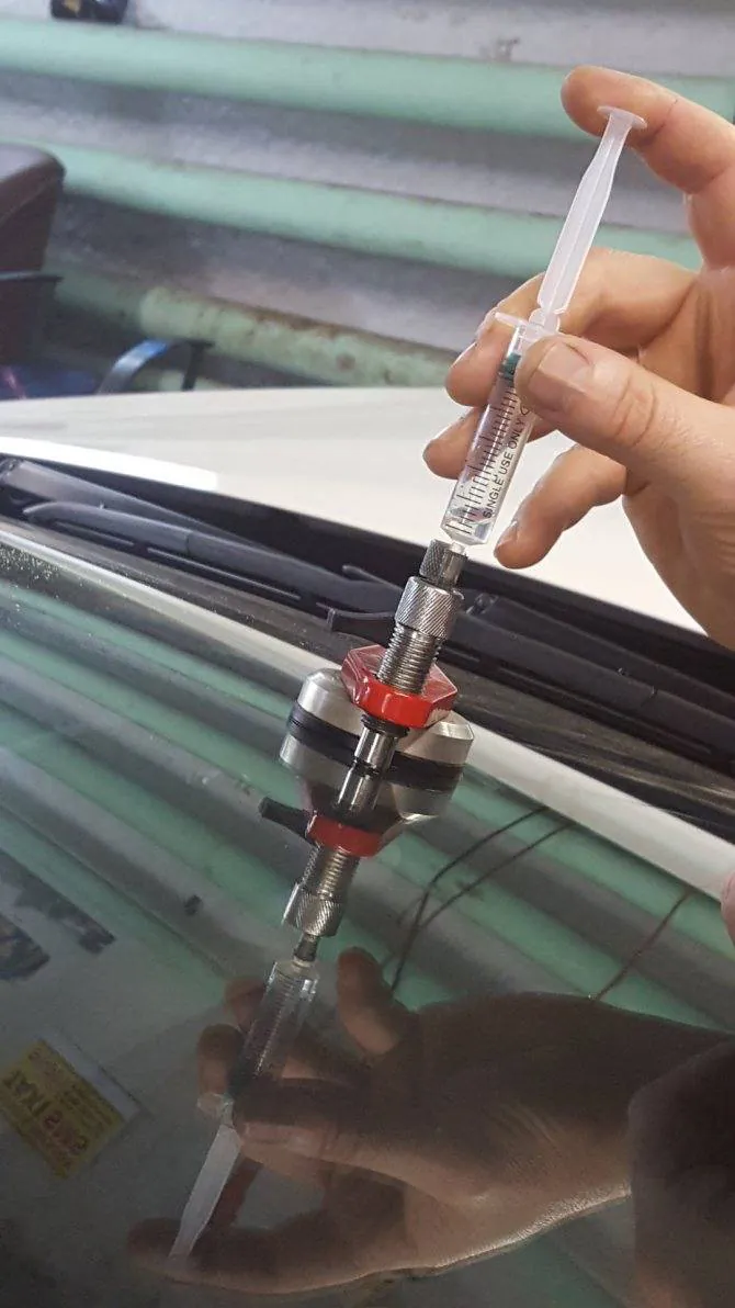 Windshield repair Smyrna counts on