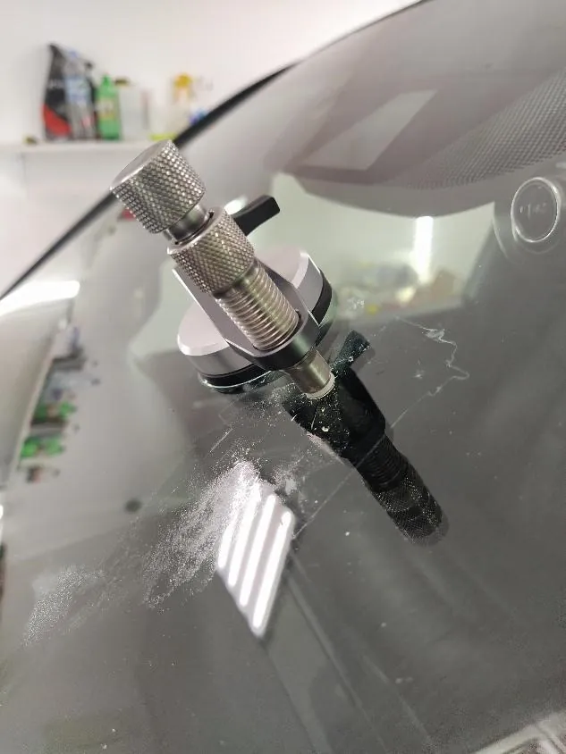 Full windshield replacement, perfected