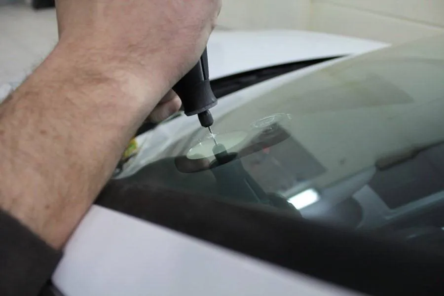 Full windshield replacement done right